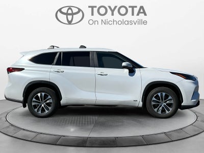 2023 Toyota Highlander Hybrid XLE
