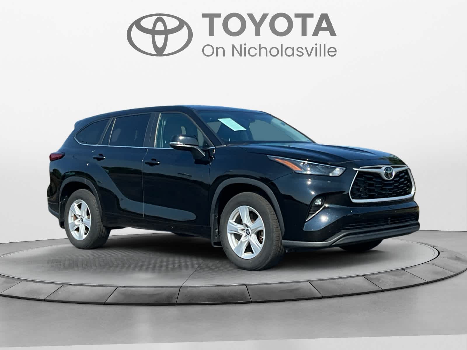 2023 Toyota Highlander LE