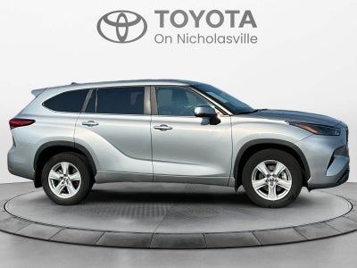 2023 Toyota Highlander LE
