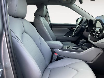 2026 Toyota Highlander XLE