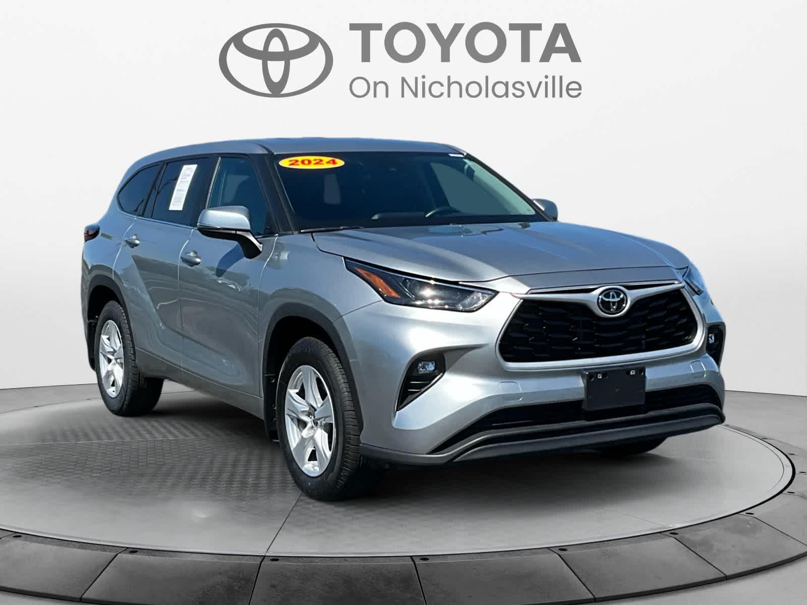 2024 Toyota Highlander LE
