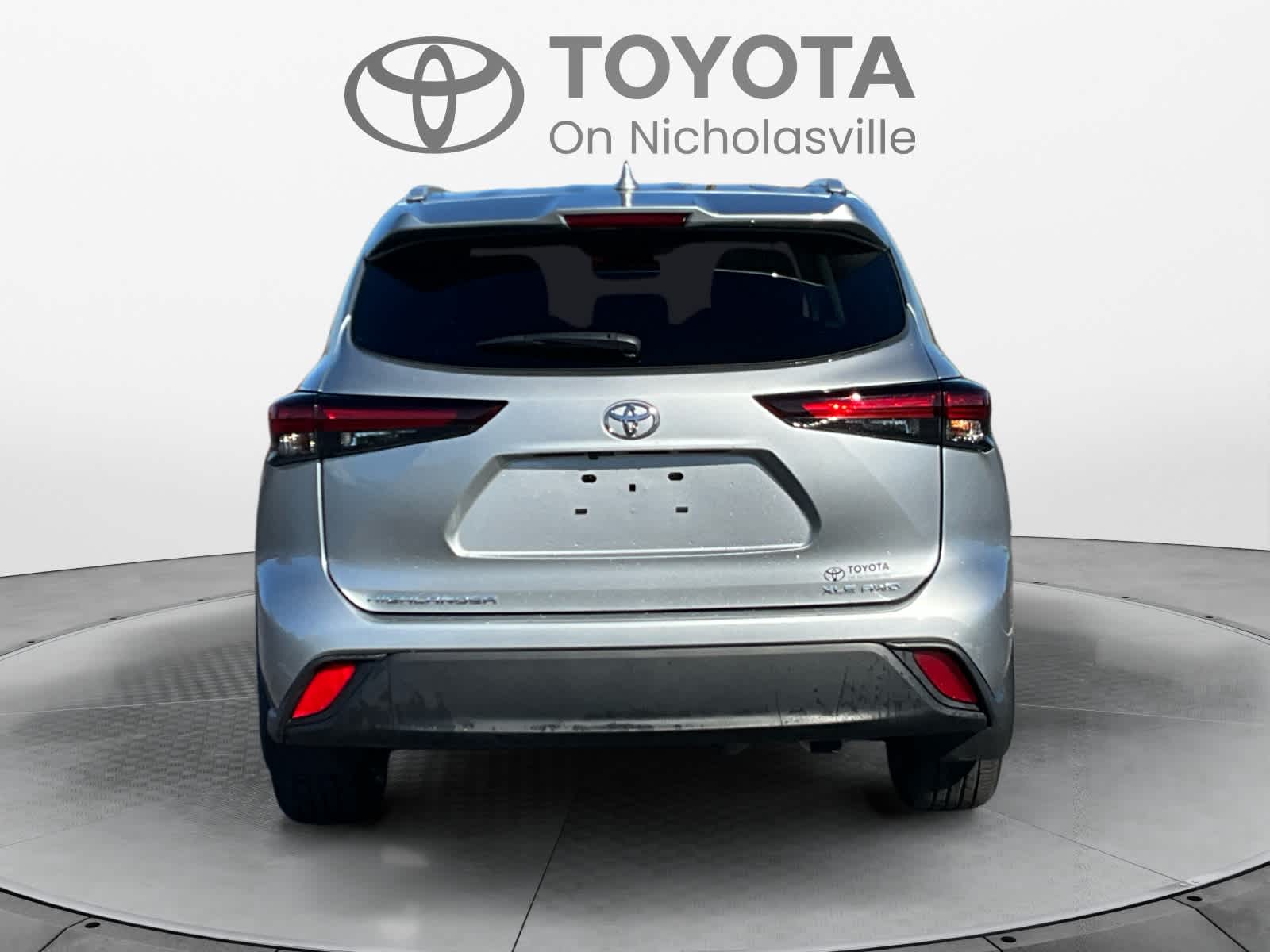 2024 Toyota Highlander XLE