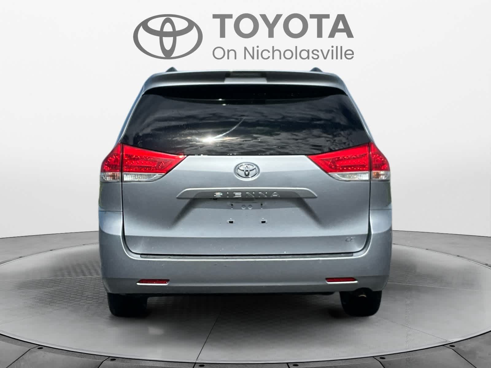 2013 Toyota Sienna LE