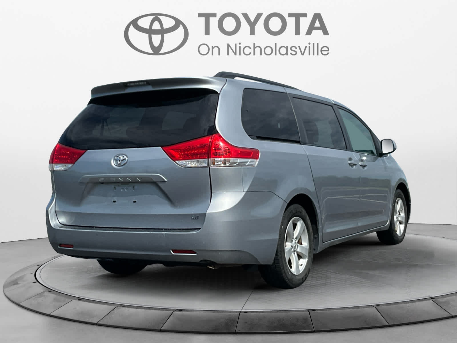 2013 Toyota Sienna LE