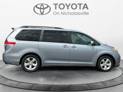 2013 Toyota Sienna LE