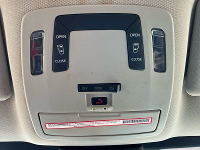 2022 Toyota Sienna LE