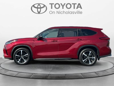 2022 Toyota Highlander XSE