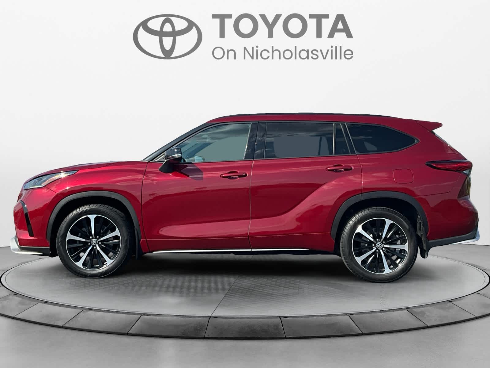 2022 Toyota Highlander XSE