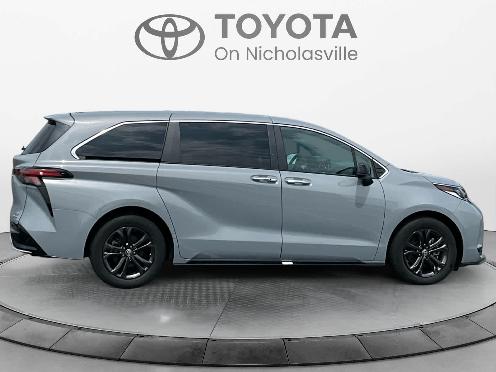 2024 Toyota Sienna XSE
