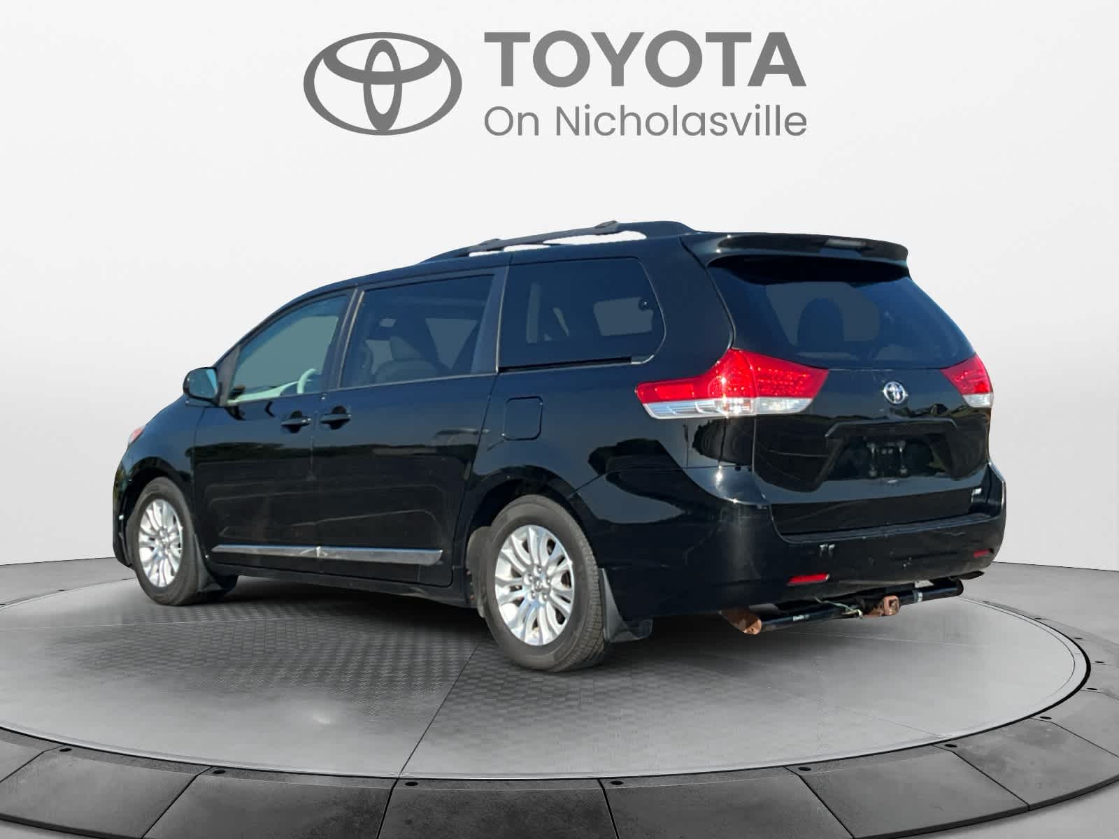 2014 Toyota Sienna XLE