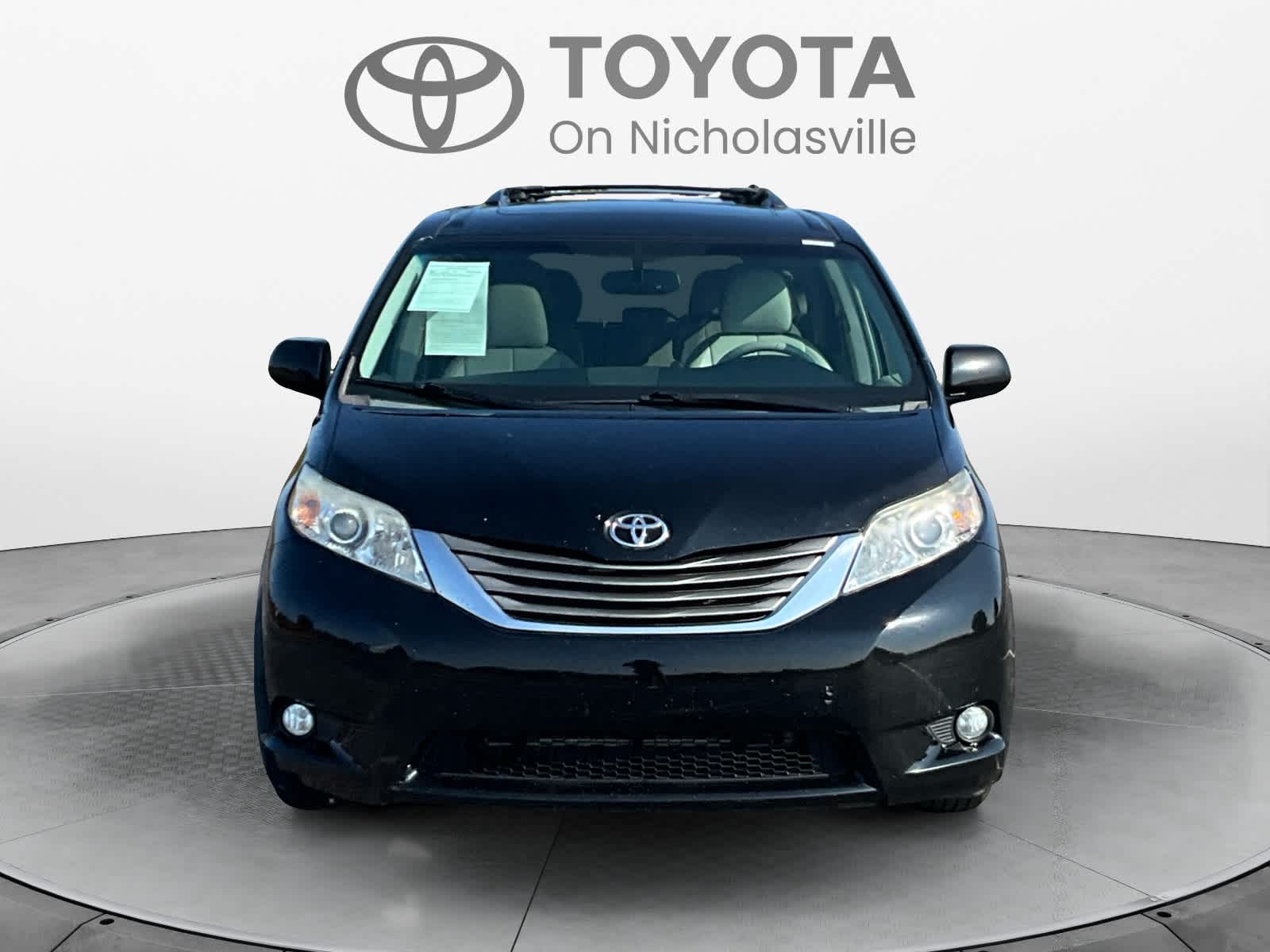 2014 Toyota Sienna XLE