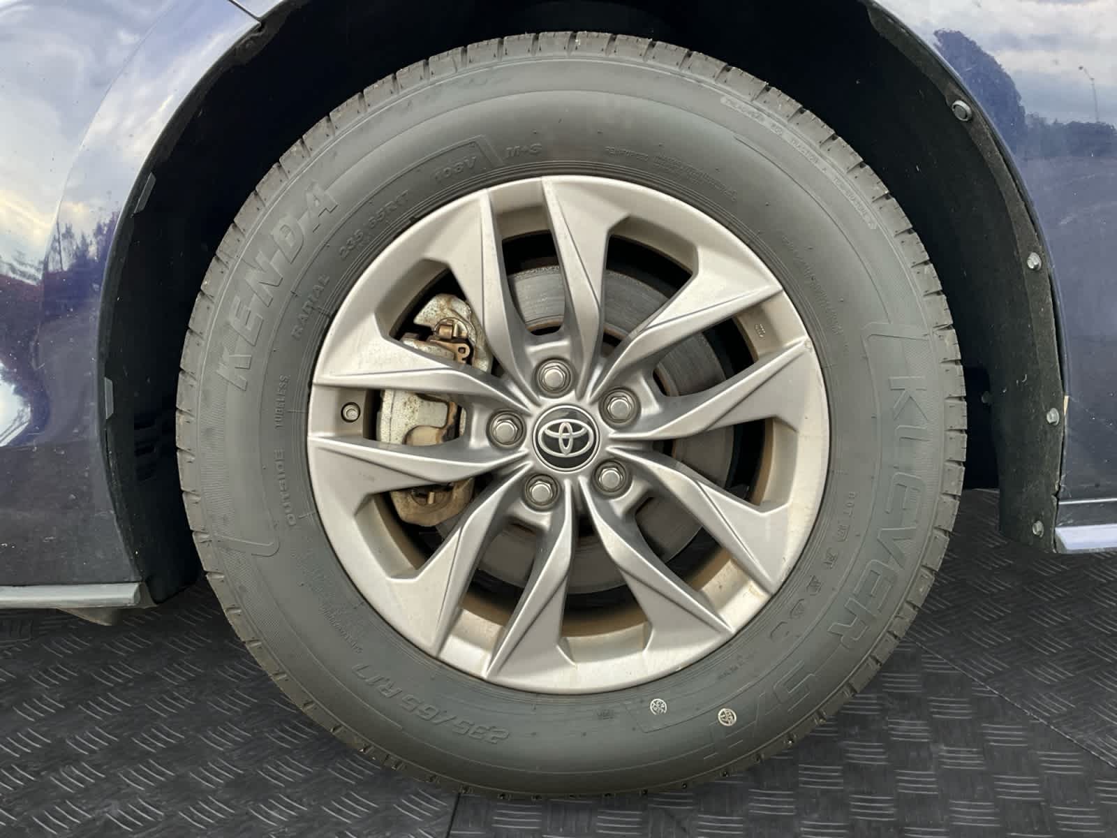 2025 Toyota Sienna XLE