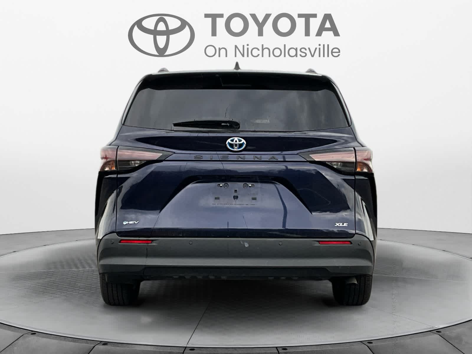 2025 Toyota Sienna XLE