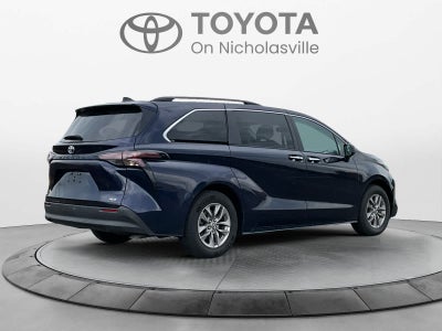2025 Toyota Sienna XLE
