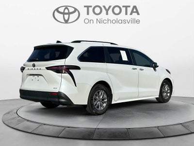 2026 Toyota Sienna XLE
