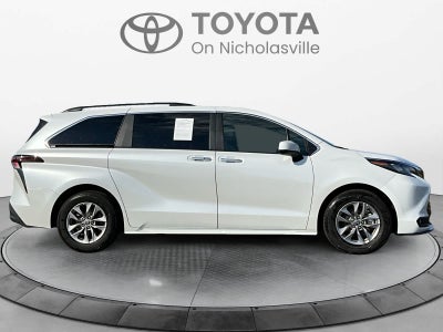 2026 Toyota Sienna XLE
