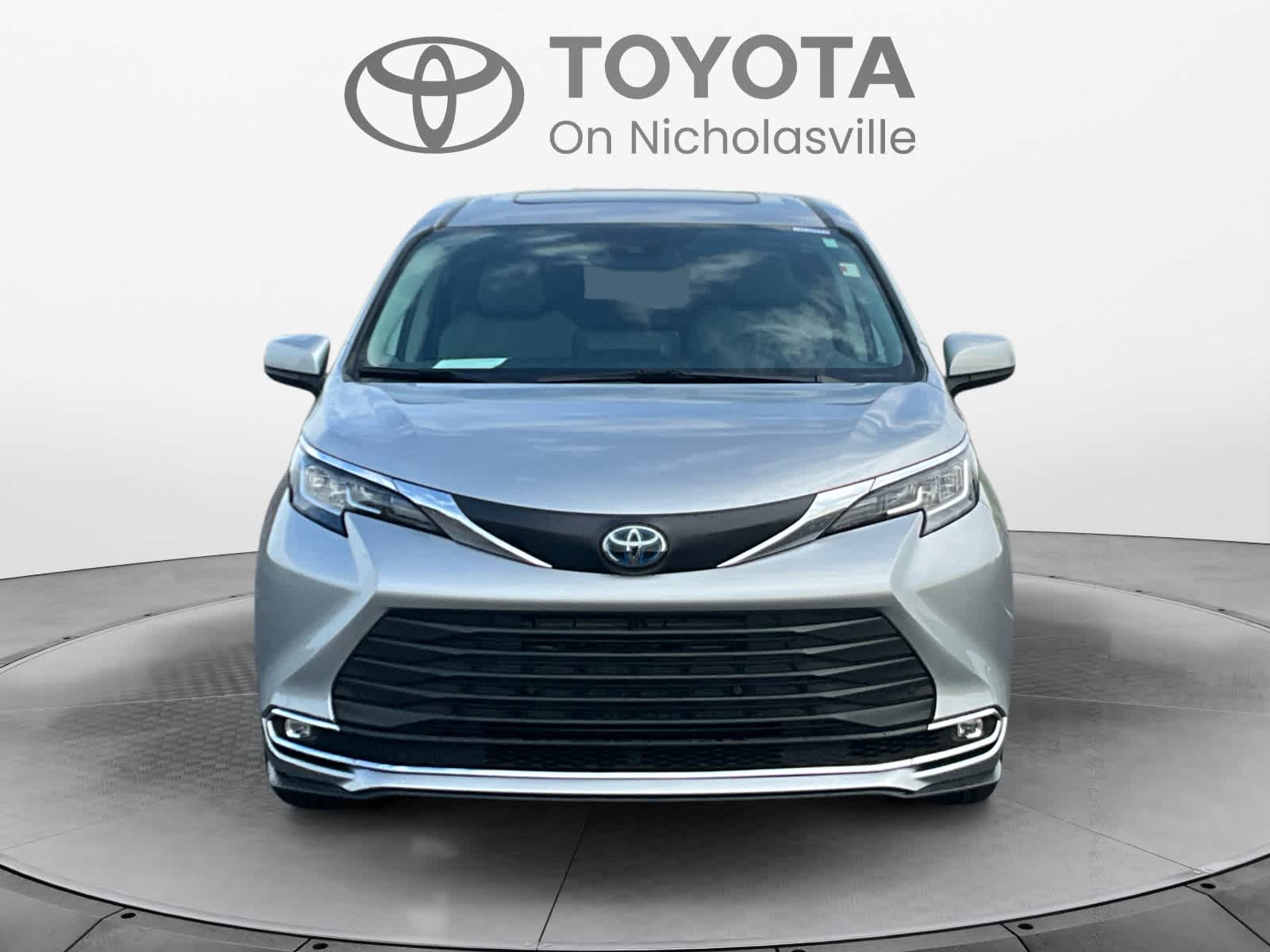 2021 Toyota Sienna XLE