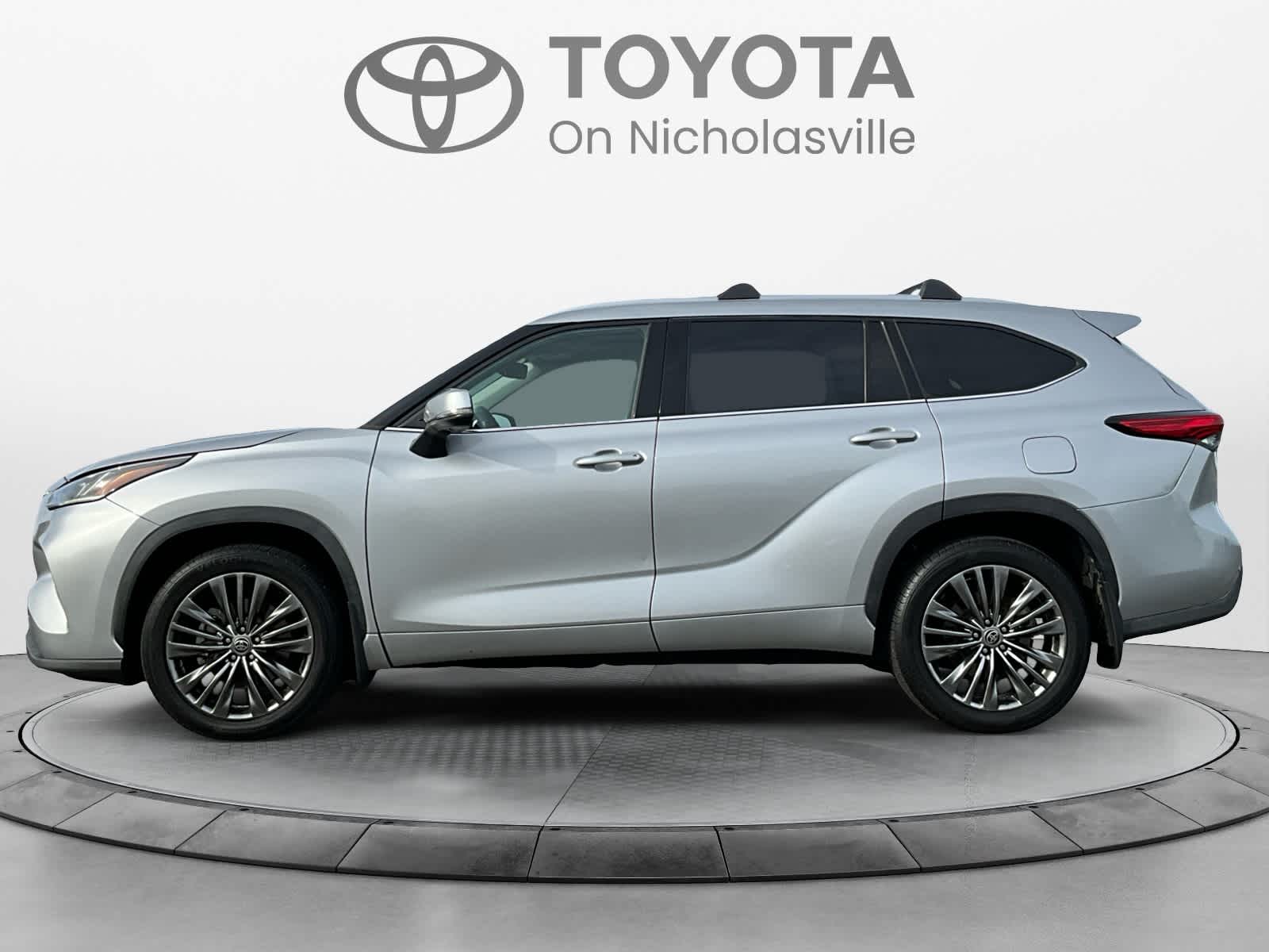 2022 Toyota Highlander Limited