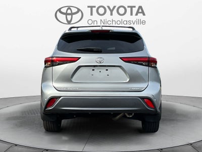 2022 Toyota Highlander Limited
