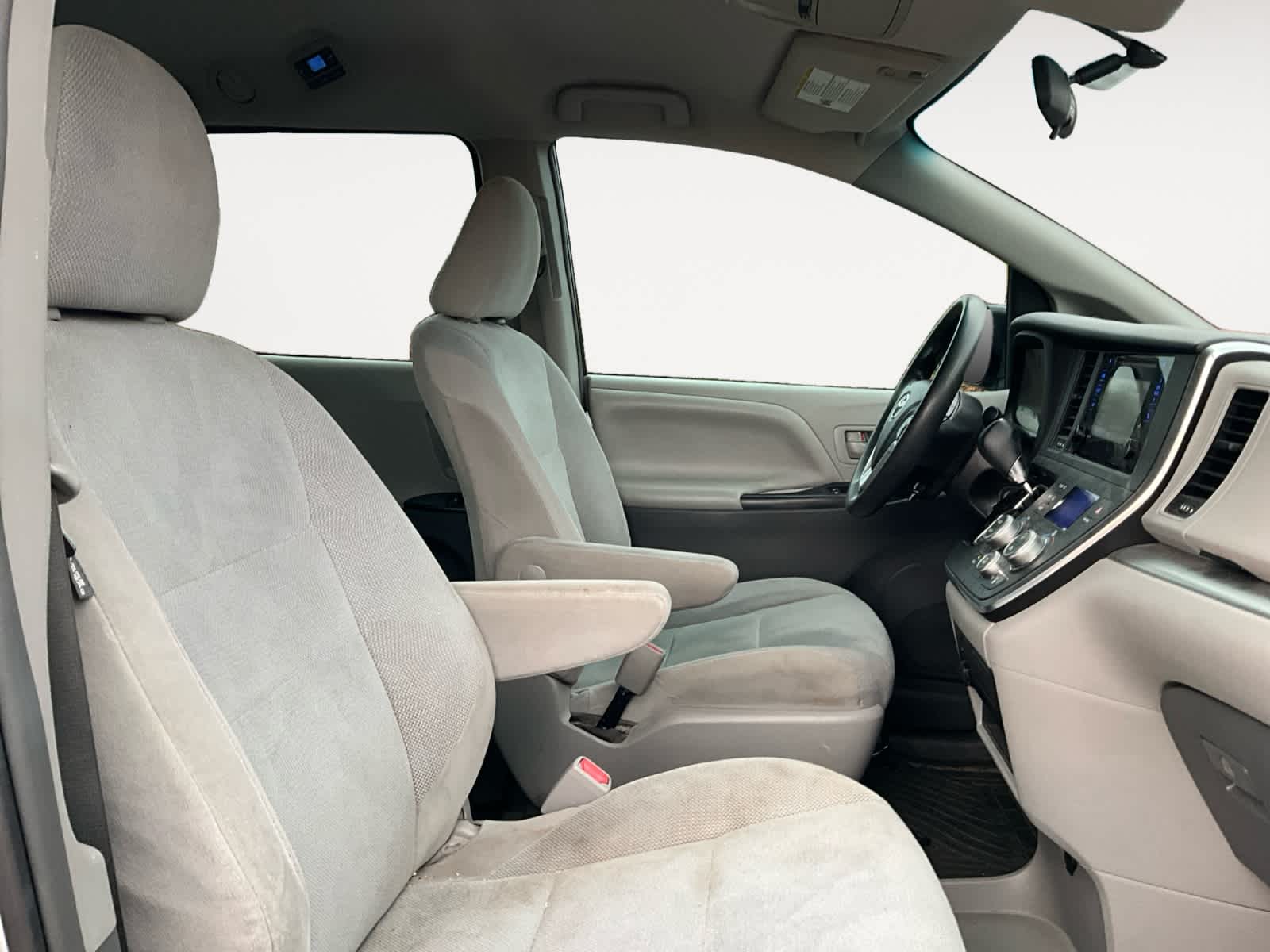 2016 Toyota Sienna L