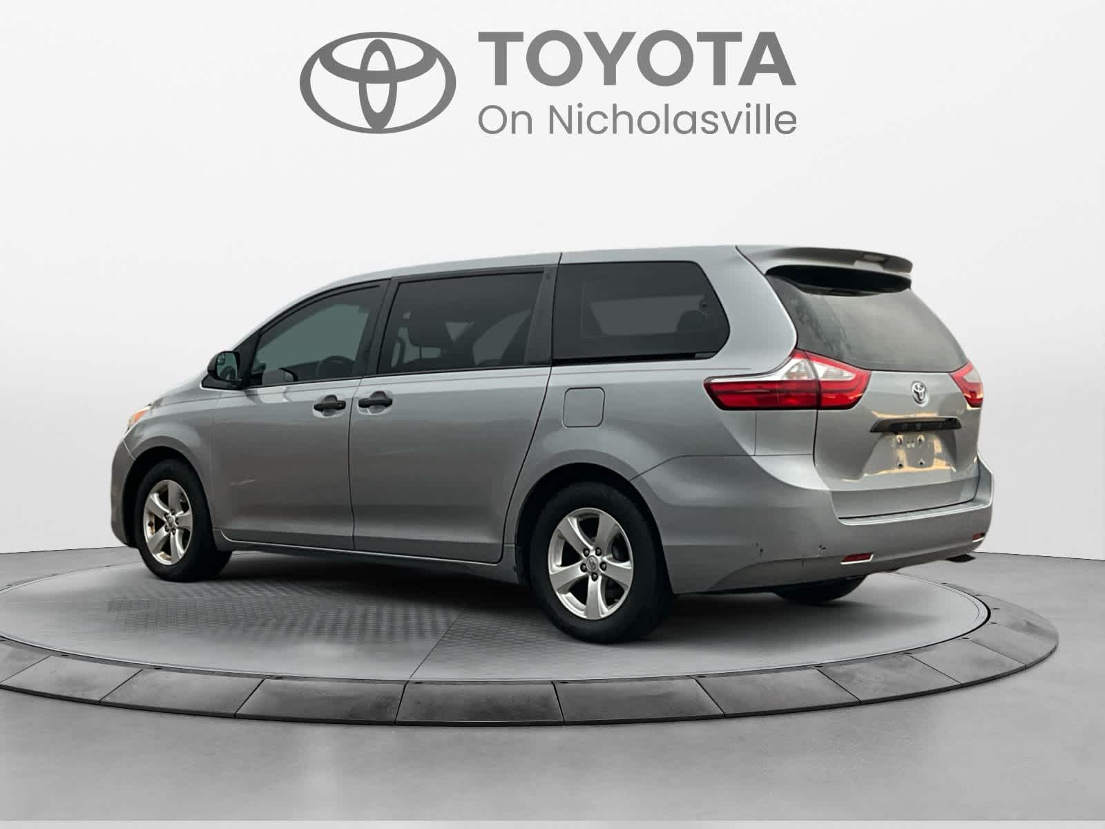 2016 Toyota Sienna L