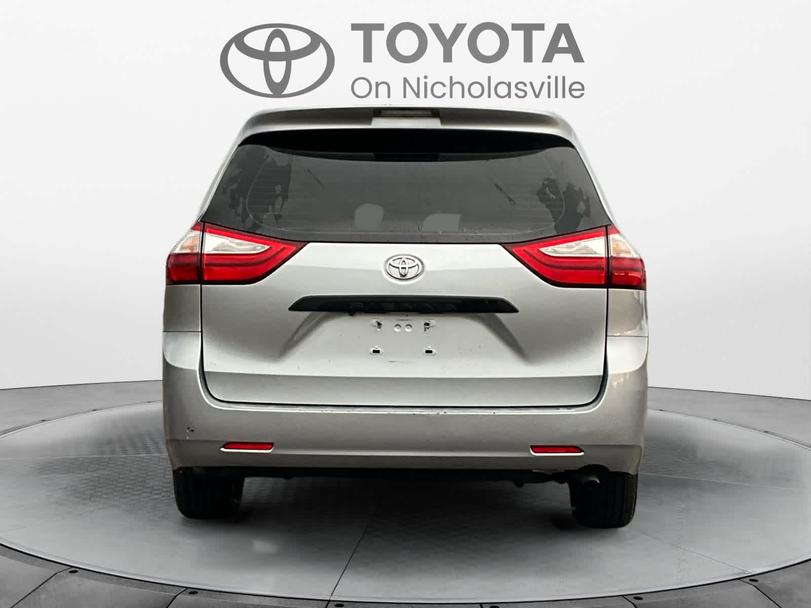 2016 Toyota Sienna L