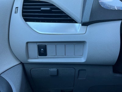 2020 Toyota Sienna L