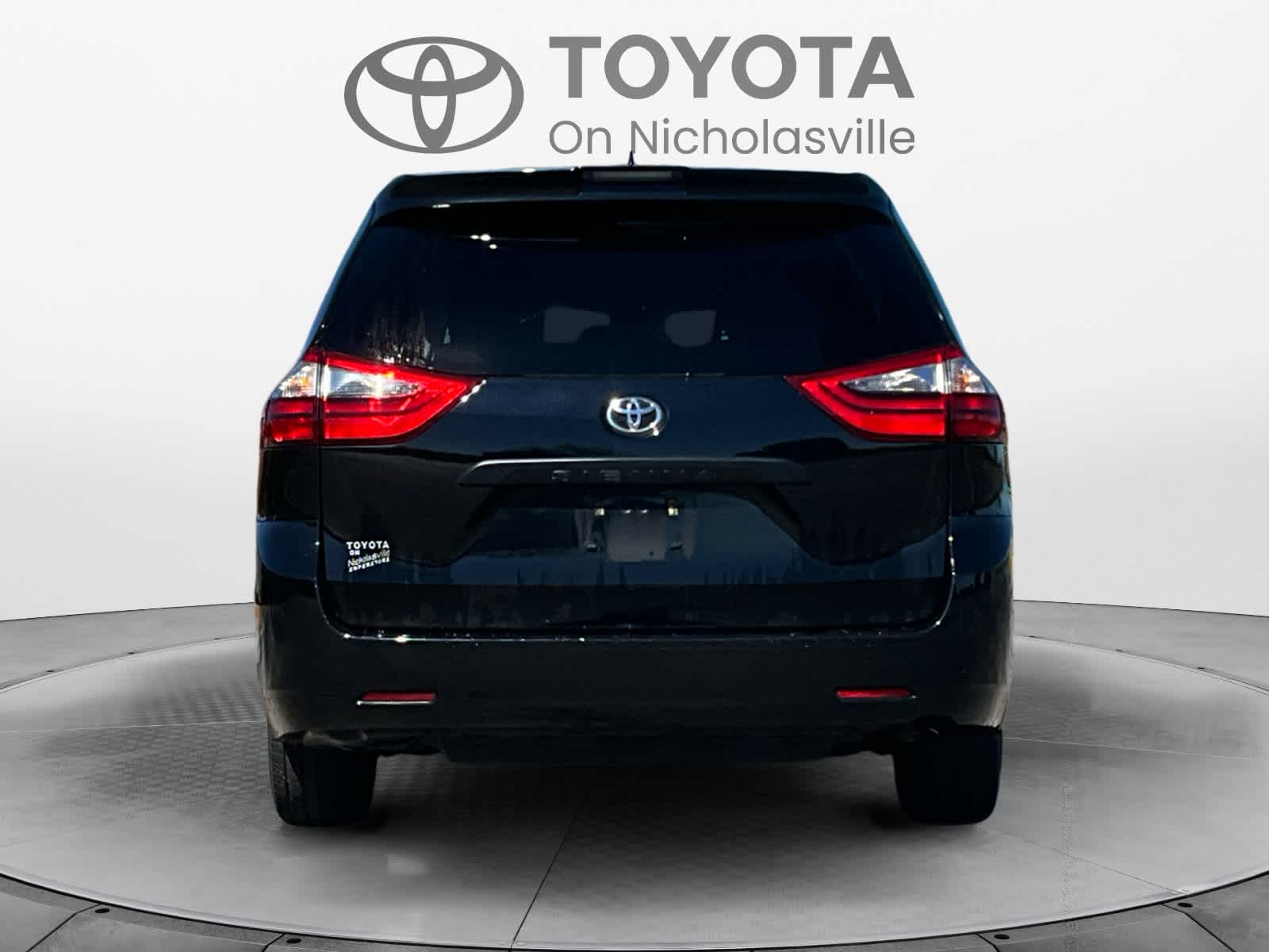 2020 Toyota Sienna L