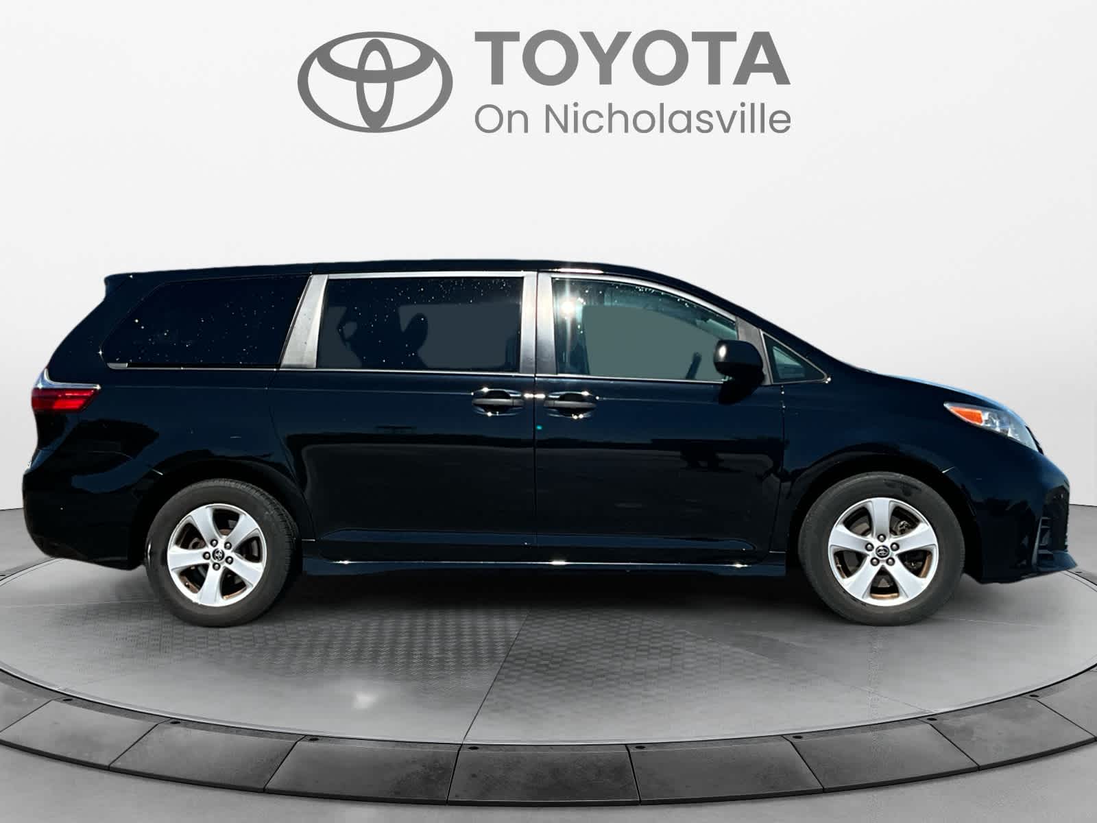 2020 Toyota Sienna L