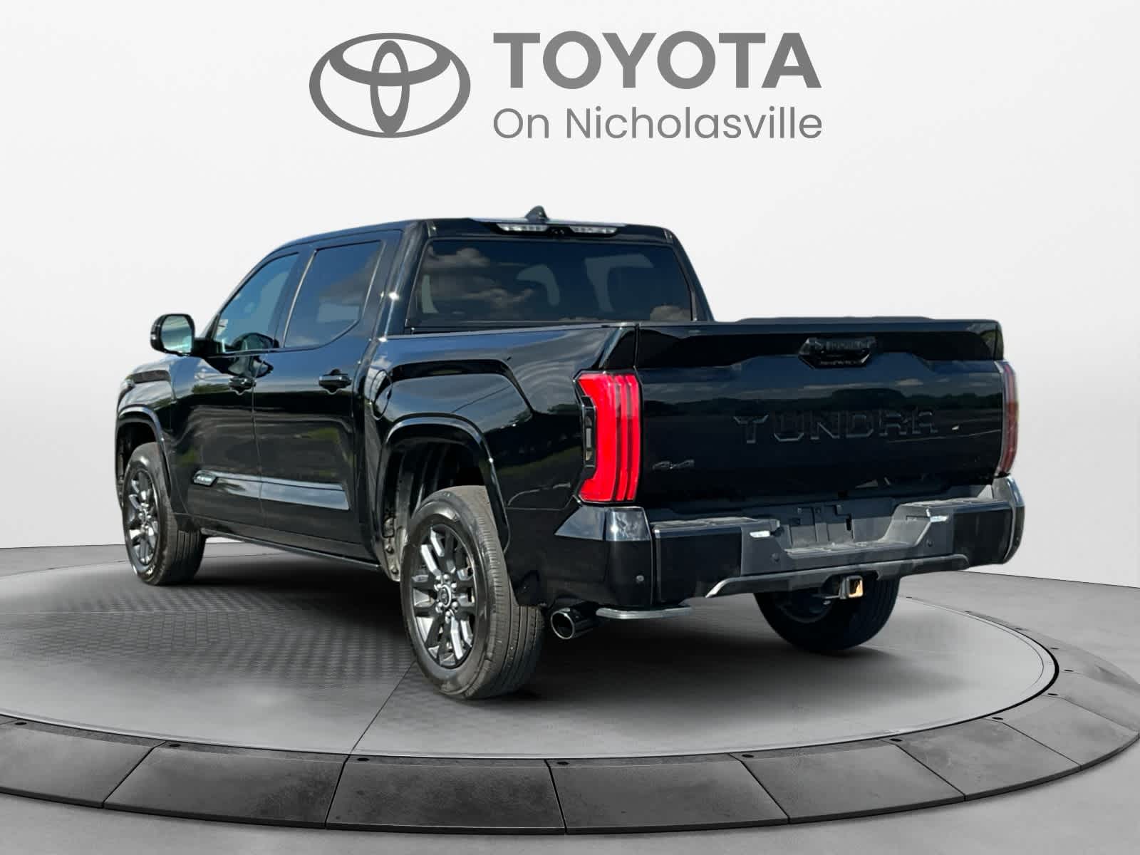 2023 Toyota Tundra Platinum