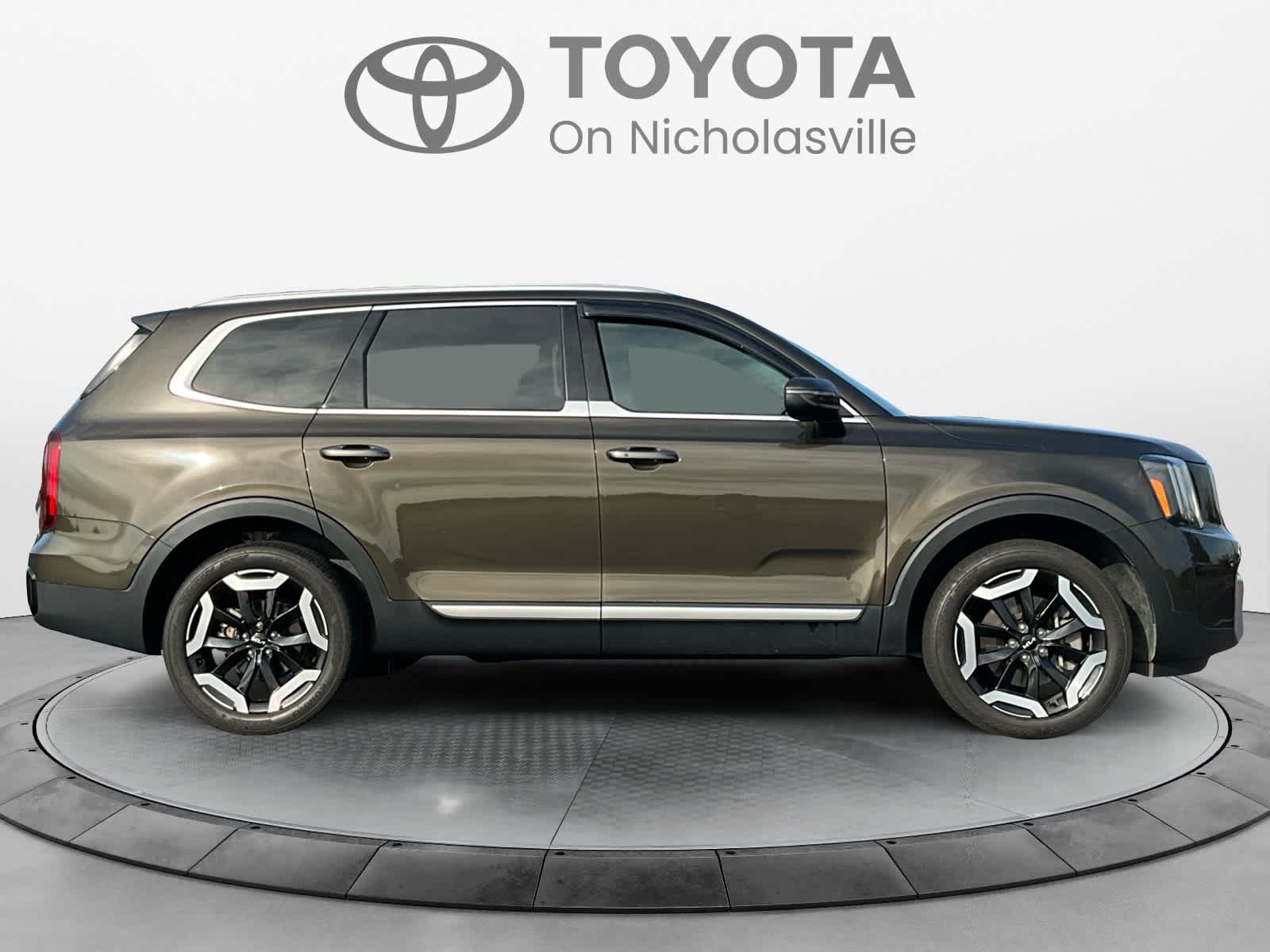 2024 Kia Telluride S