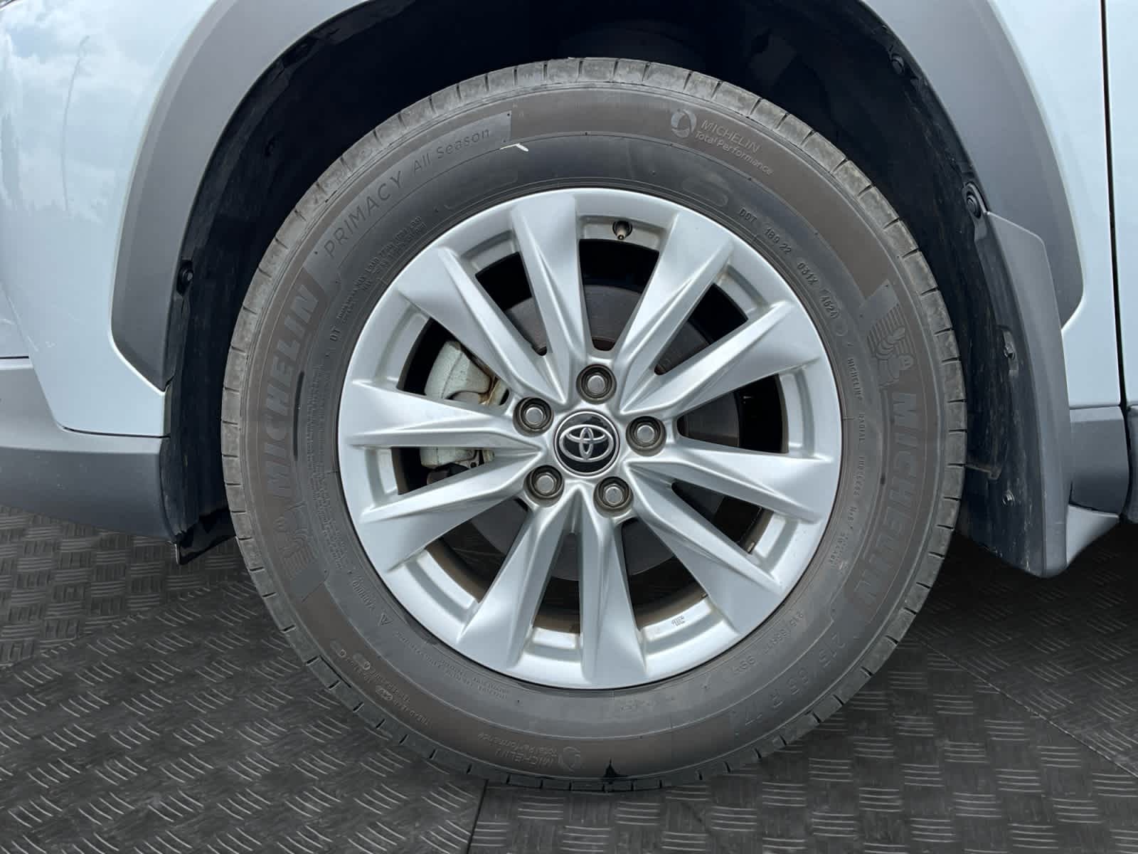 2025 Toyota Corolla Cross LE