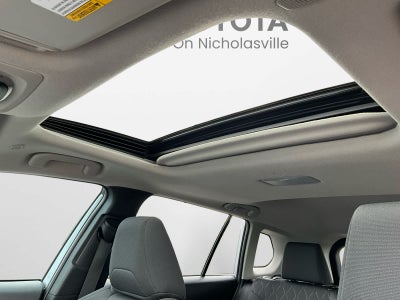 2025 Toyota Corolla Cross LE