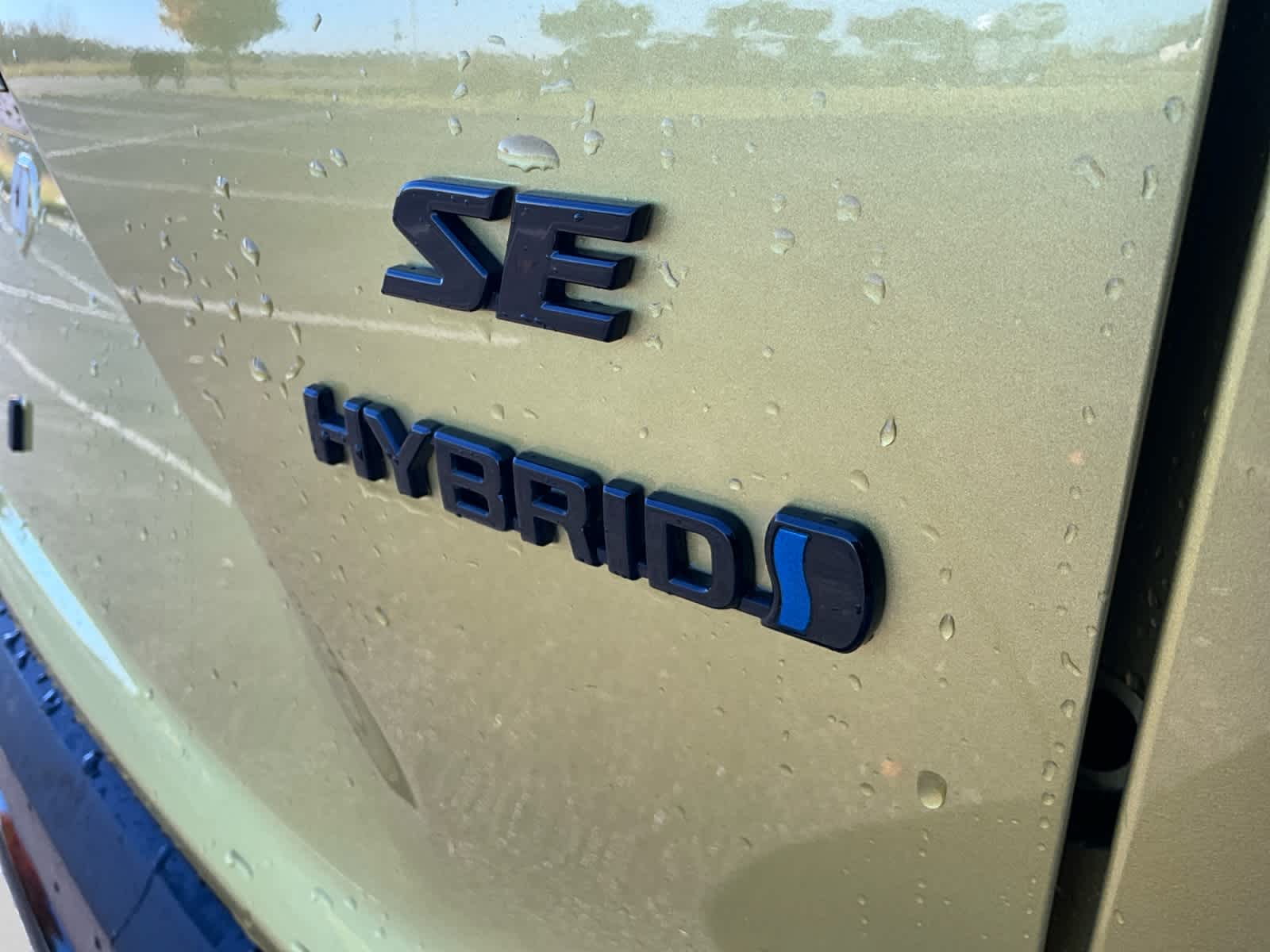 2024 Toyota Corolla Cross Hybrid SE