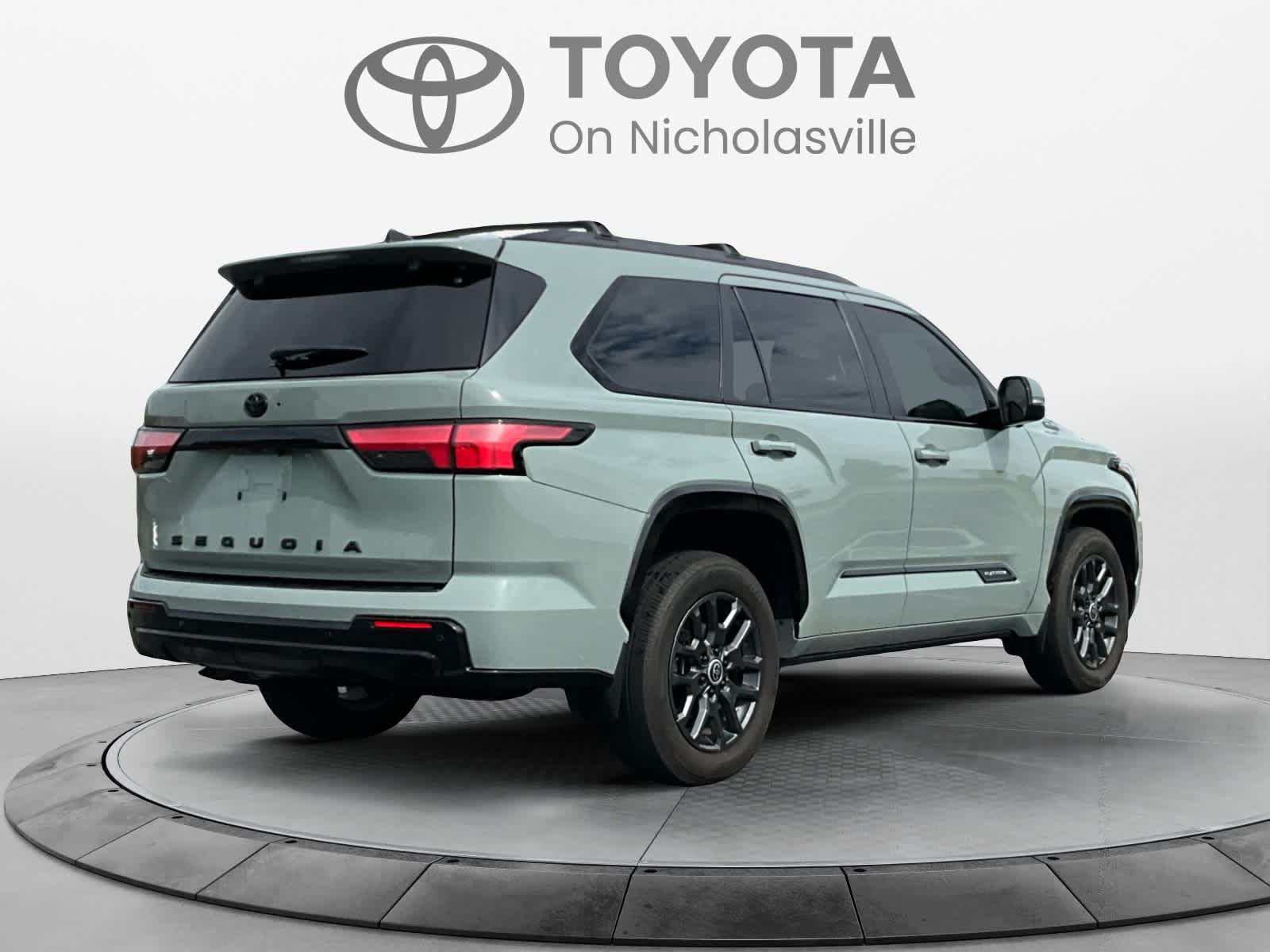 2024 Toyota Sequoia Platinum