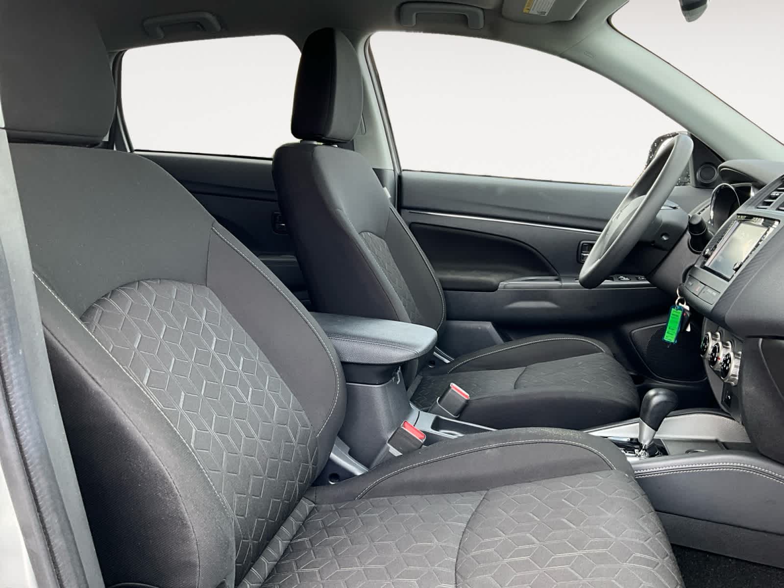 2025 Mitsubishi Outlander Sport ES