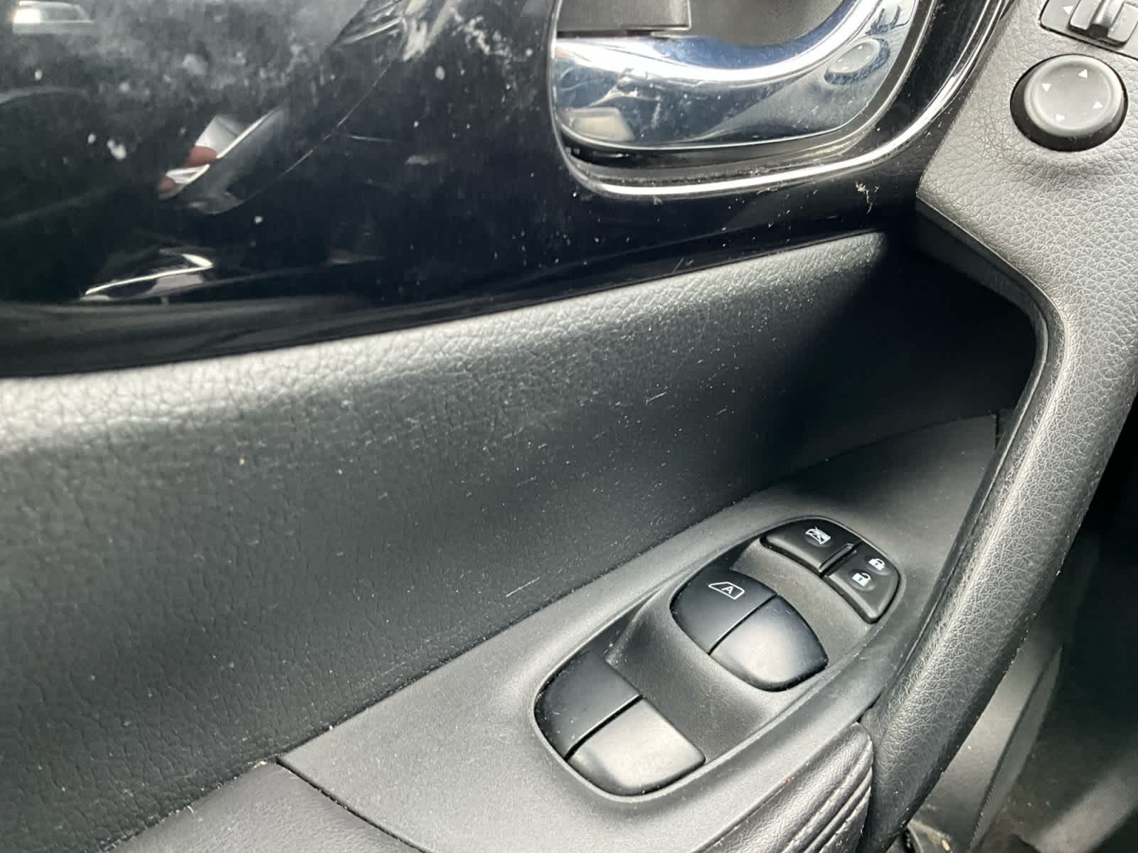 2017 Nissan Rogue Sport SL