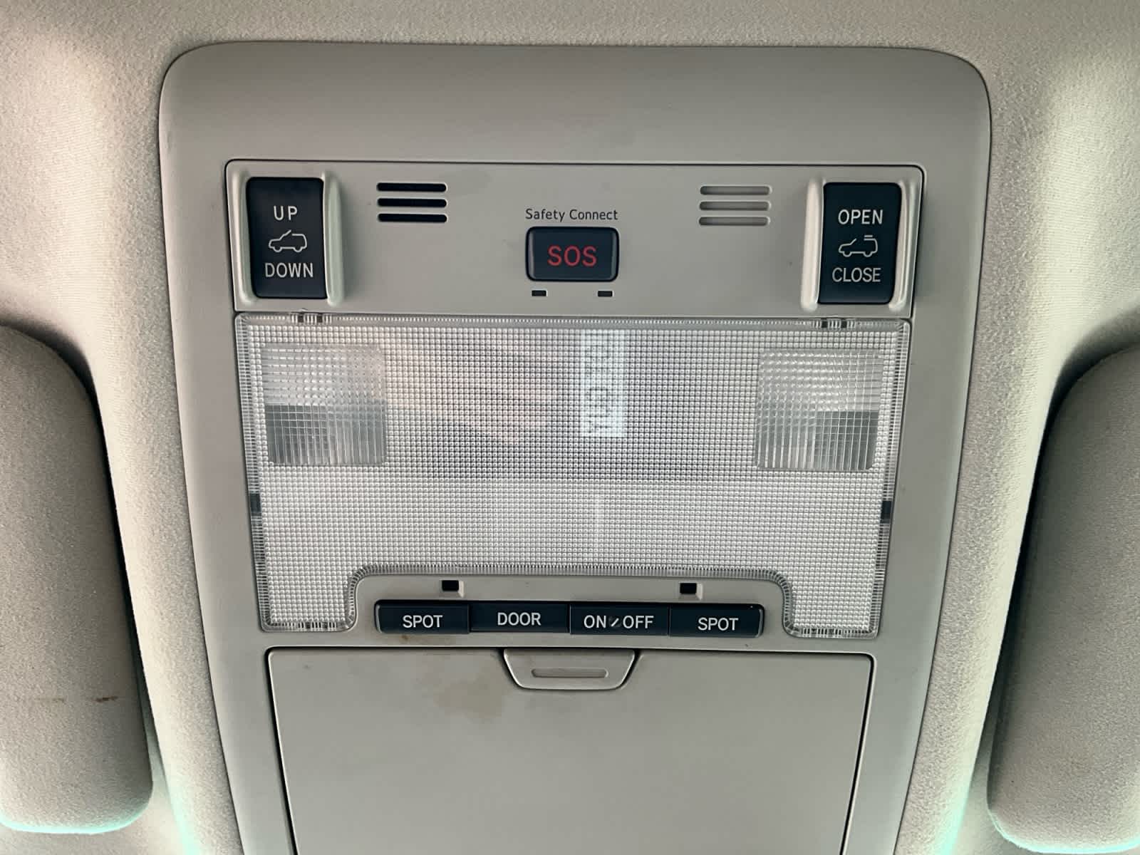 2013 Toyota Land Cruiser 4dr 4WD (Natl)
