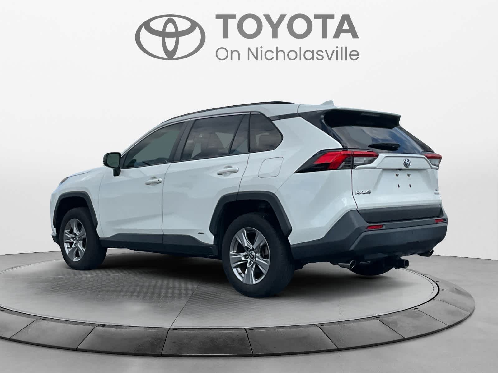 2022 Toyota RAV4 Hybrid LE