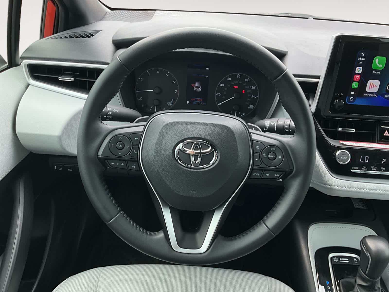 2025 Toyota Corolla Hatchback SE