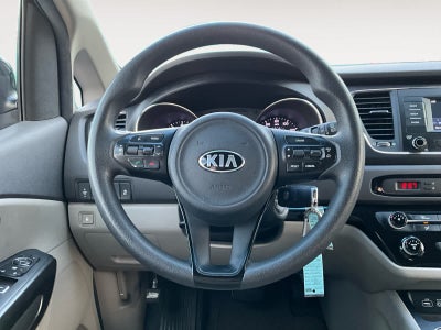 2017 Kia Sedona L
