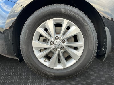 2017 Kia Sedona L