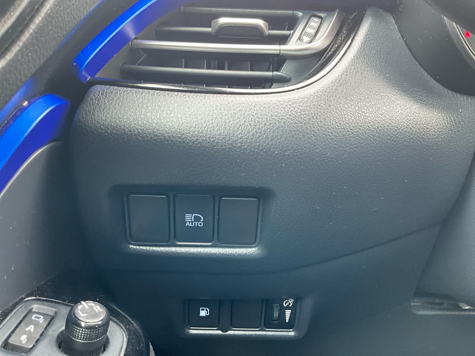2020 Toyota C-HR XLE