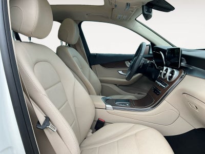 2021 Mercedes-Benz GLC 300 GLC 300