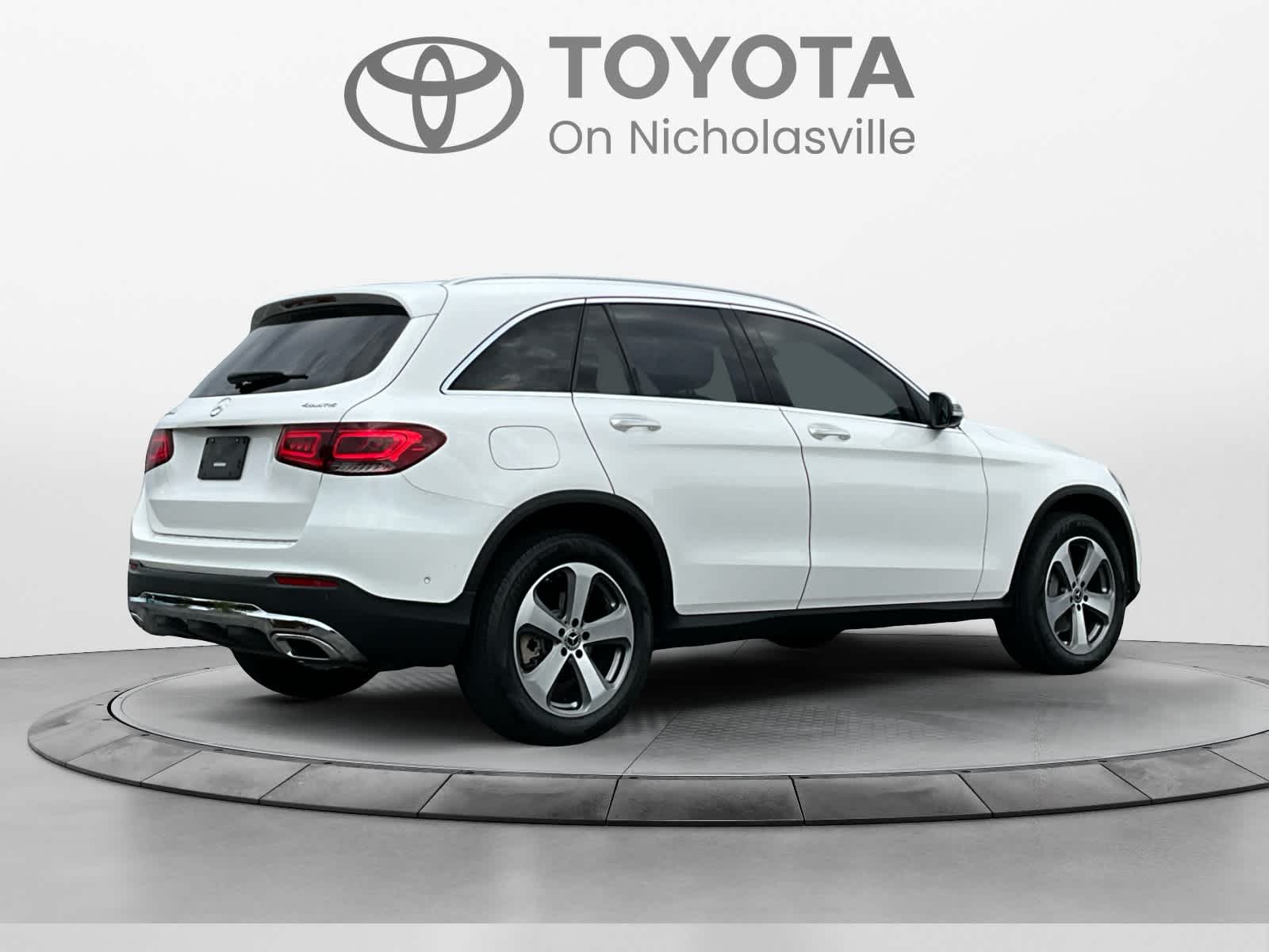2021 Mercedes-Benz GLC 300 GLC 300