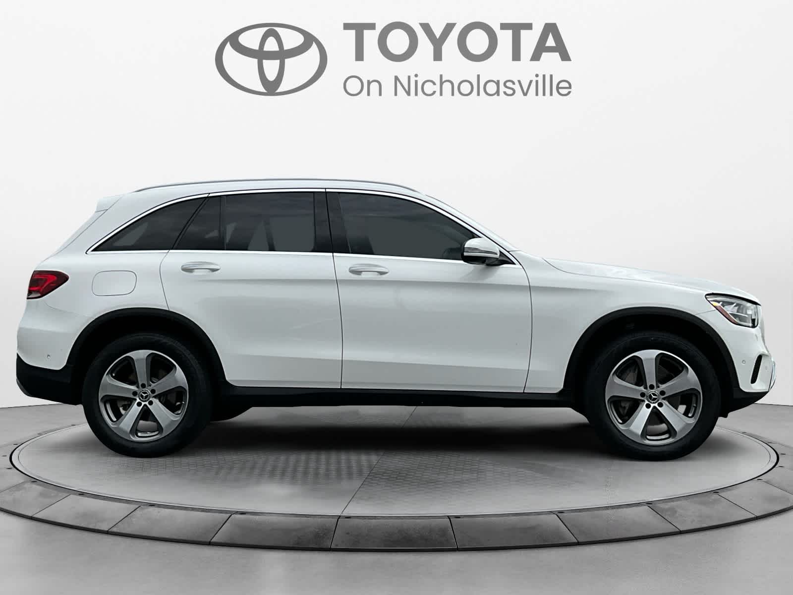 2021 Mercedes-Benz GLC 300 GLC 300