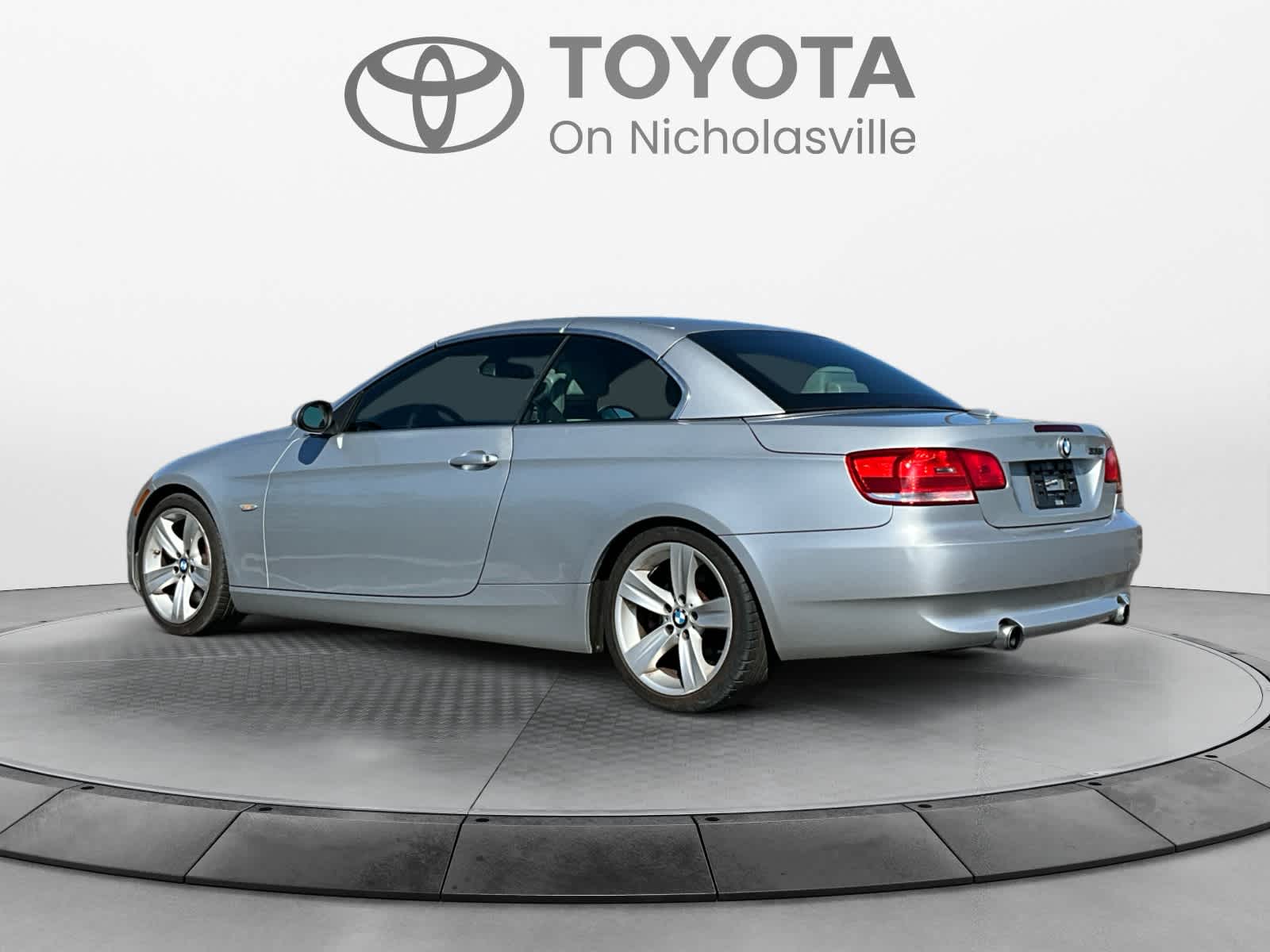 2009 BMW 335i 335i