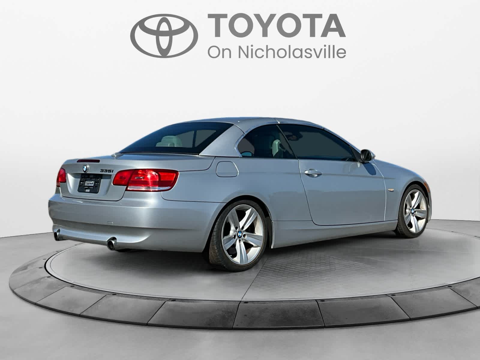 2009 BMW 335i 335i