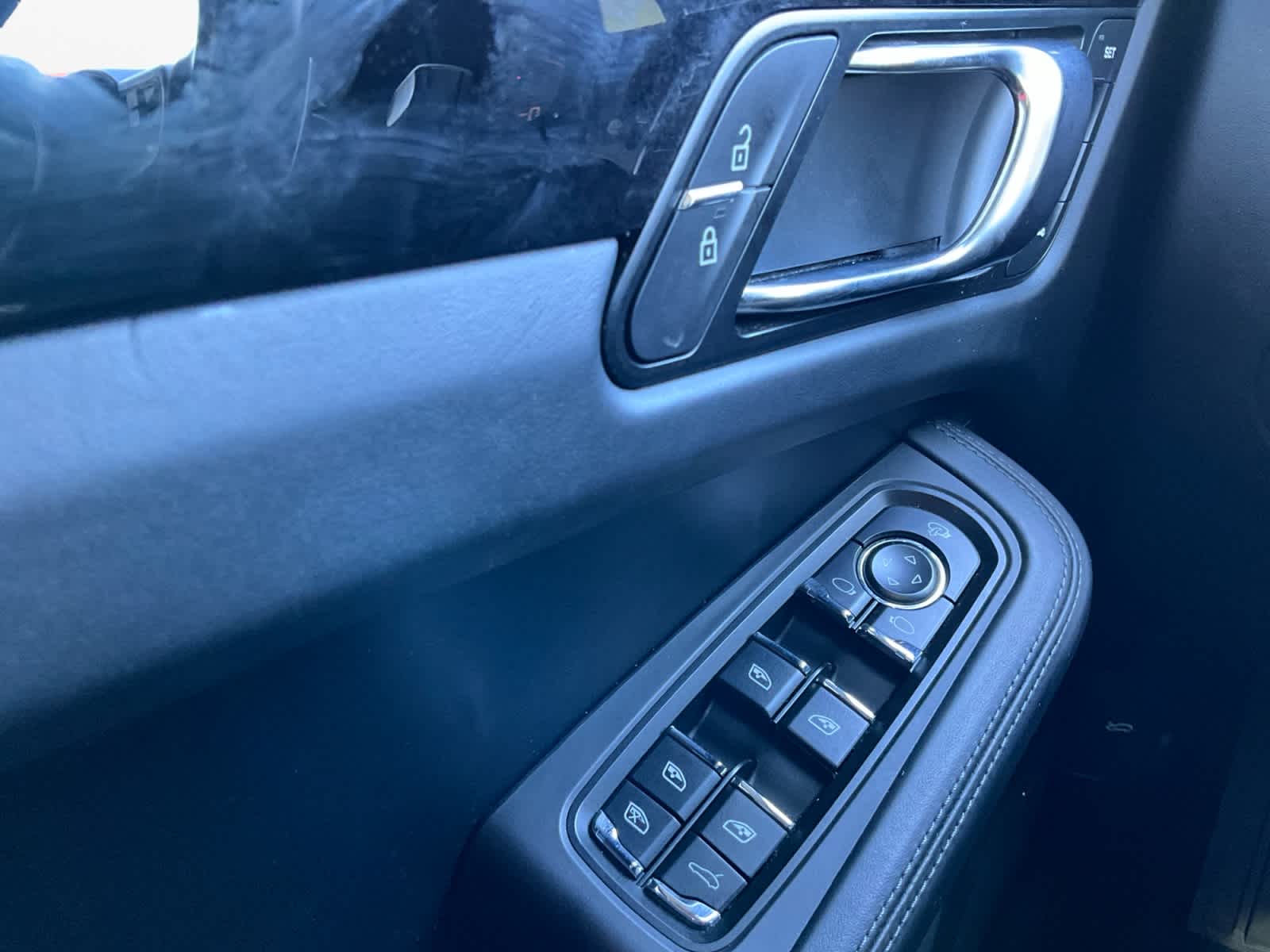 2020 Porsche Macan S