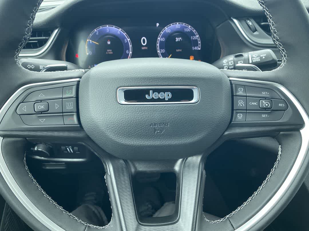 2025 Jeep Grand Cherokee Laredo X